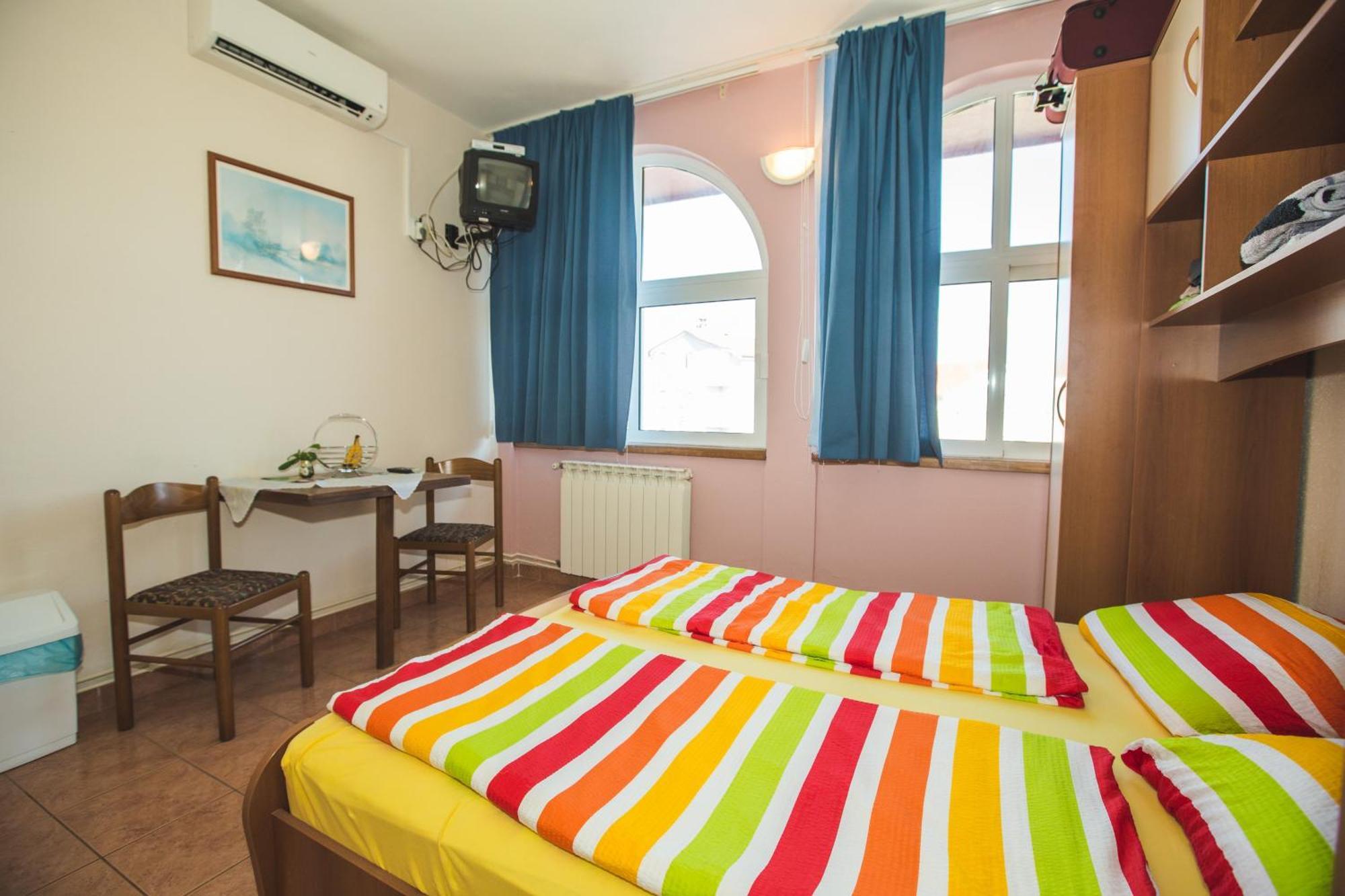 Guesthouse Marija Lopar Ngoại thất bức ảnh